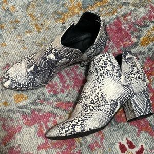 Womens Snakeskin Booties